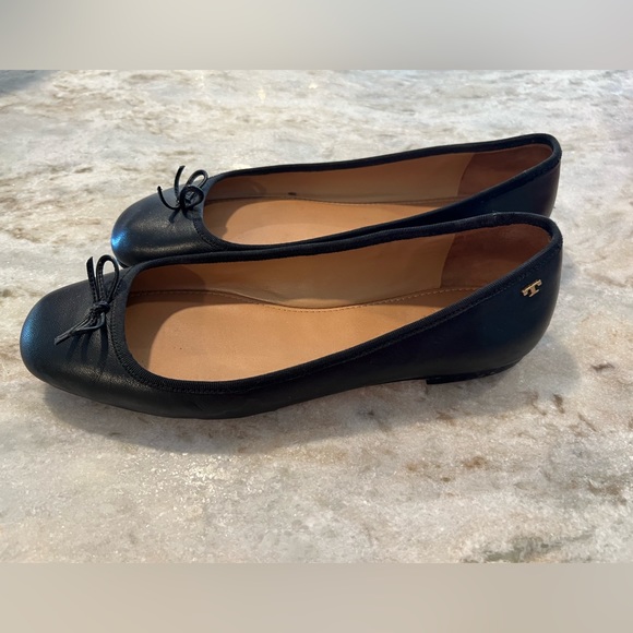 Tory Burch Laila Driver Ballet Flat - Picture 2 of 4